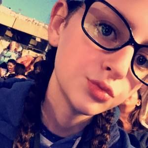 Meet your Posher, Isabella